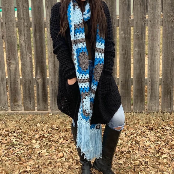 Accessories - Oversized Granny Scarf